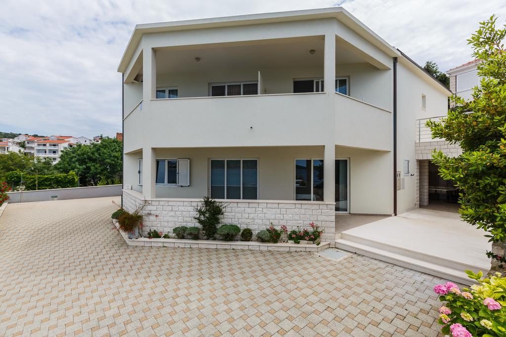 Apartments Rogulj Rogoznica  Exterior photo