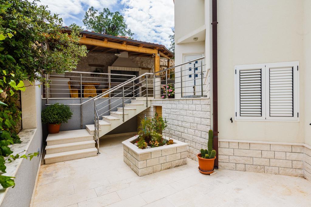 Apartments Rogulj Rogoznica  Exterior photo
